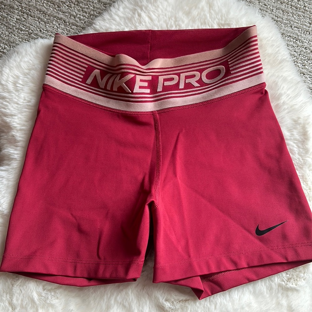Limited Edition Nike Pro Shorts xs